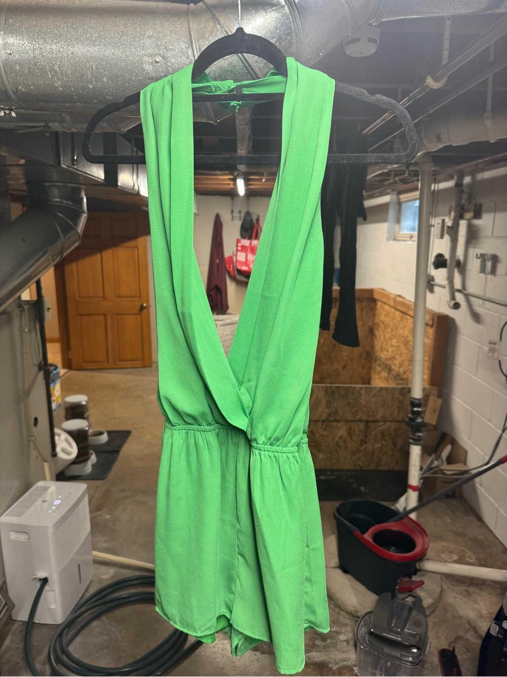 superdown Emerald Green Sleeveless V-Neck Romper